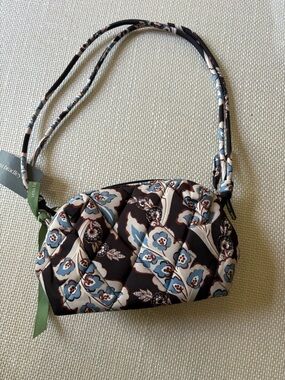 Vera Bradley Blake  Quilted Crossbody with Blue & Cream Floral. NWT